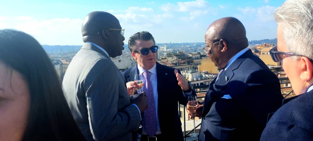 Alfredo Carmine Cestari insieme al Vice premier e all'Ambasciatore della RDC